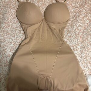SKIMS Nude Shapewear Bodysuit